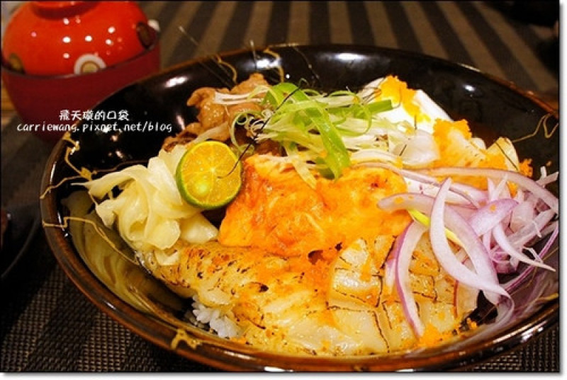 【台中日式餐廳】Huku幸福食尚創作料理。海鮮牛肉丼超澎派，吃了果真會幸福…