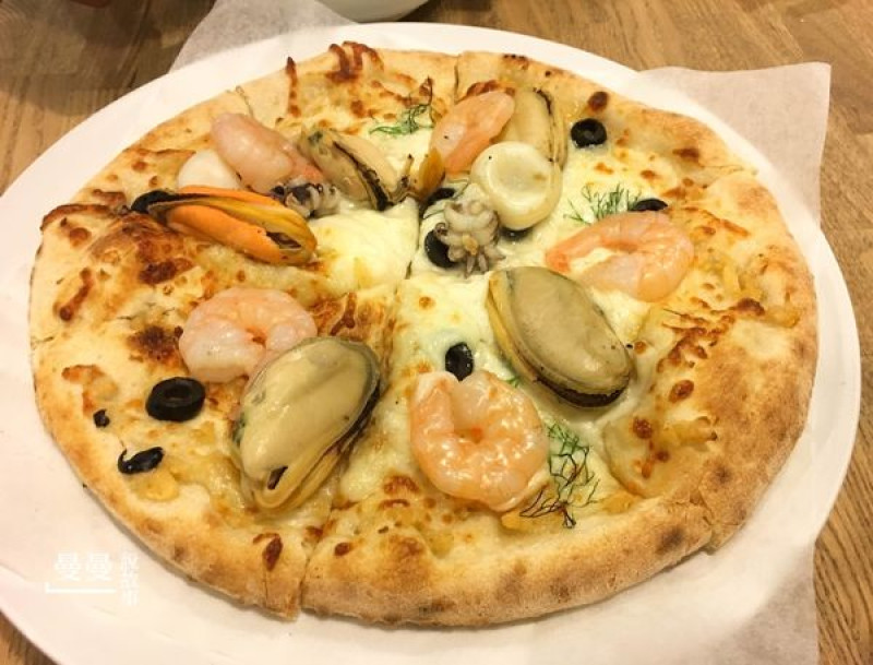 【台北/民生社區】平價樸實享用一份好時光披薩AURA PIZZA(新中店)‧節錄部分菜單