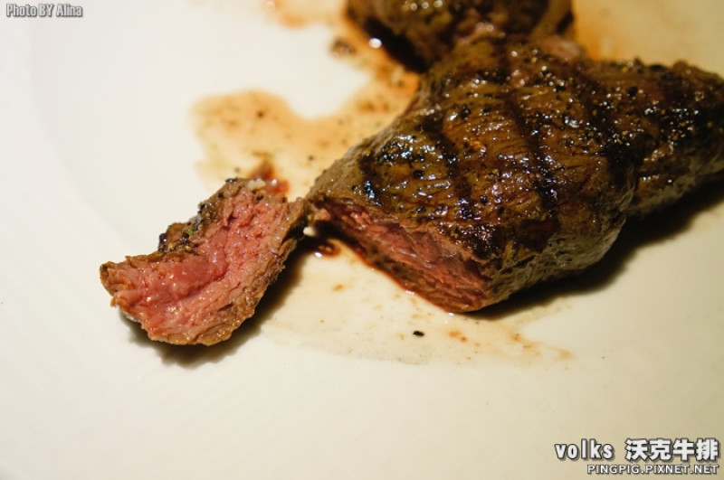 [ 食記 ] 台北科技大樓捷運站 試吃Volks沃克牛排 新鮮肉汁鎖進美味嫩肩牛排