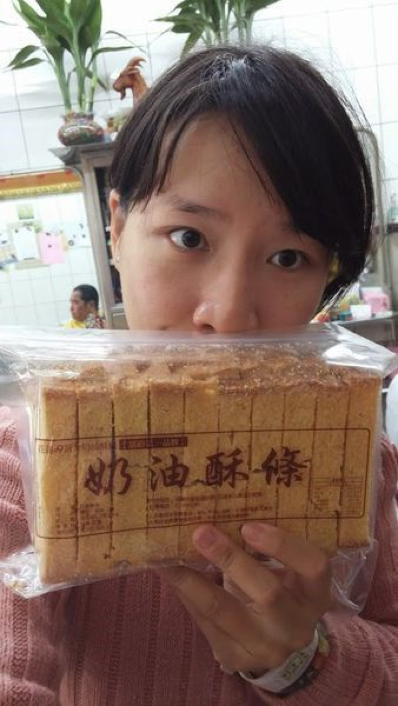 花蓮名產99黃金奶油酥條萬惡點心涮嘴到停不下來的風靡全台灣團購美食