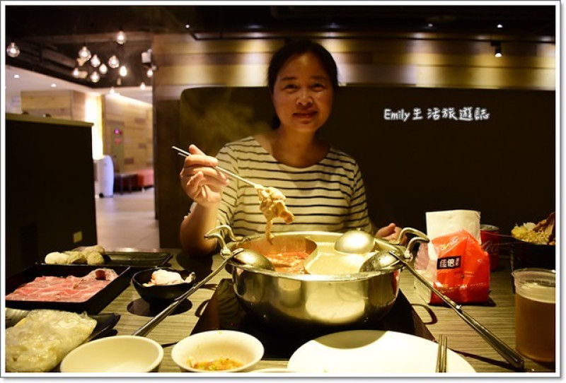 台北市美食》醉麻辣頂級麻辣鴛鴦鍋。就算夏天也要吃麻辣火鍋，還有哈根達斯隨你吃