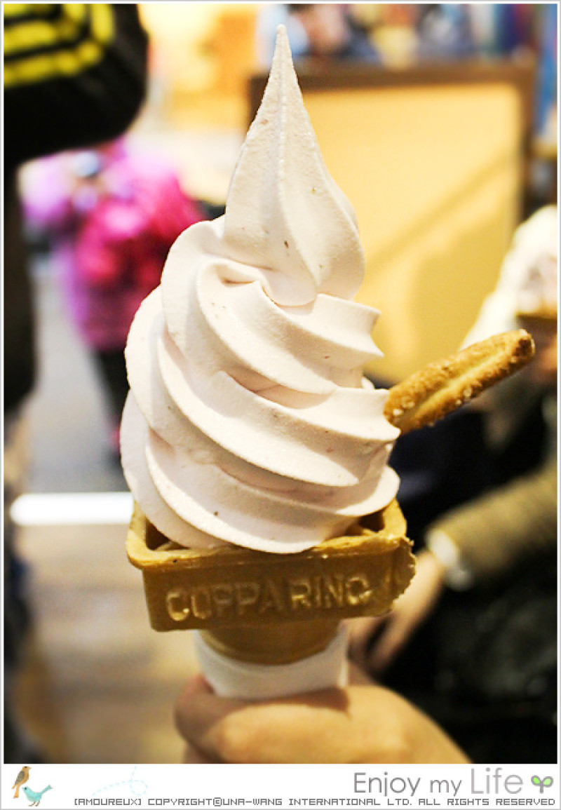 食記｜東區「白鬍子Milk Beard鮮奶霜淇淋專賣店」–粉嫩嫩季節限定草莓霜淇淋