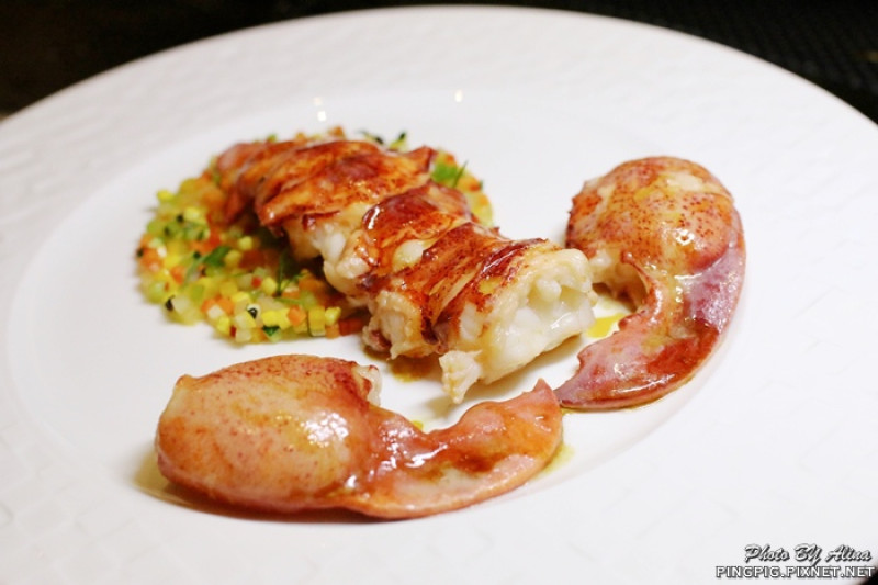 【食記】台北內湖 DE LOIN德朗餐廳-波士頓龍蝦 V.S.肋眼牛排 三星米其林的法式饗宴