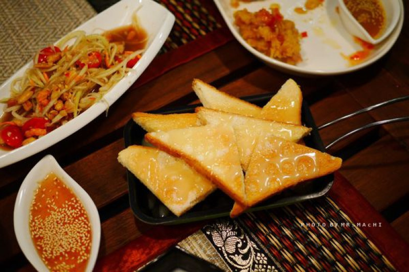 【 食記 】台中。HOW THAI 好泰 ☝︎ 來自泰國媽媽風味的泰式小餐館