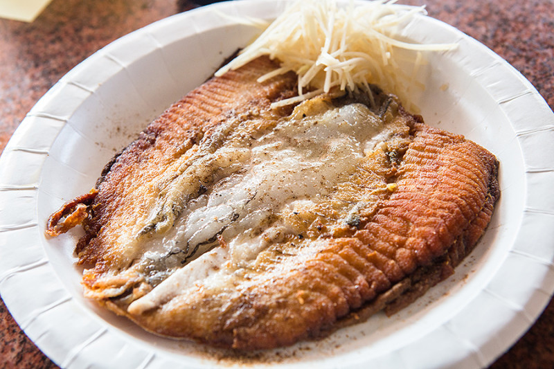 |食|台南小吃三十六 七股區 七股的隱密鮮味虱目魚 阿月虱目魚