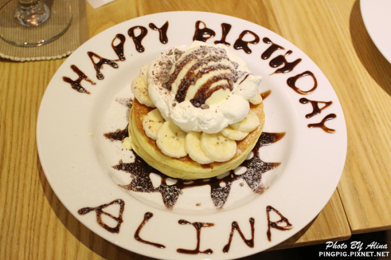 【食記】台北信義安和 Jamling Cafe 日式鬆餅 祝我生日快樂! 有五妞妞相伴是最棒的禮物