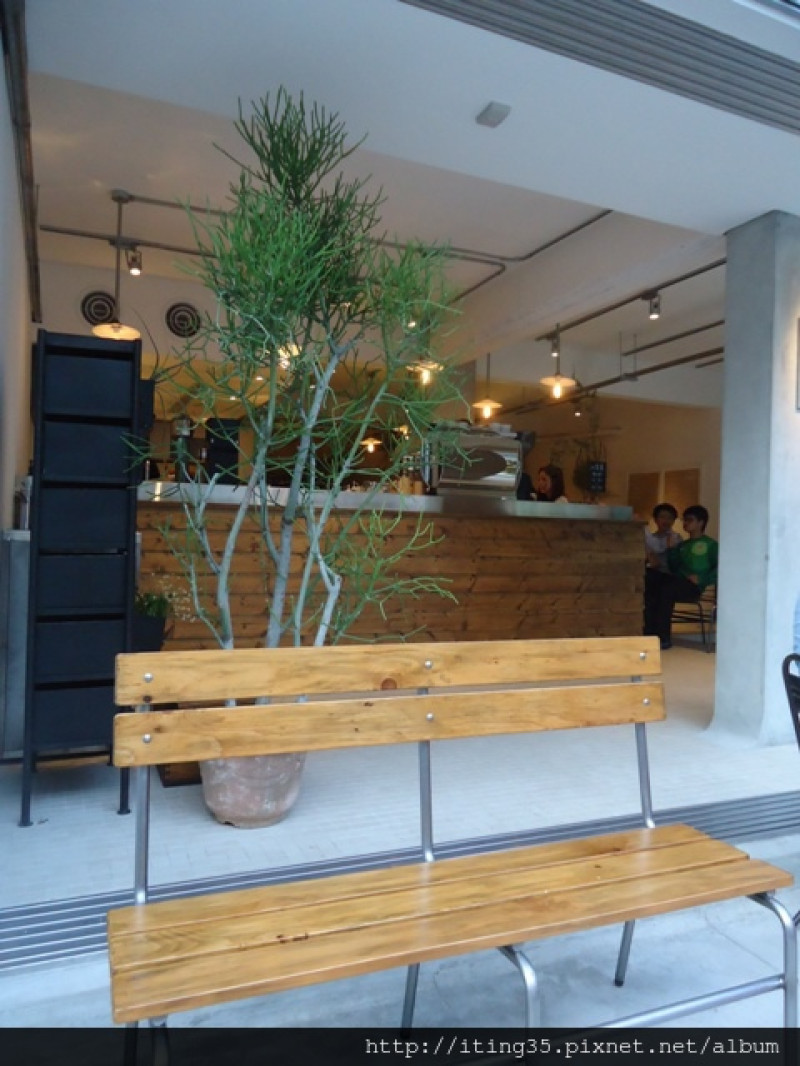 【民生社區】咖啡香飄散在富錦街頭~Fujin Tree 353 Cafe By Simple Kaffa