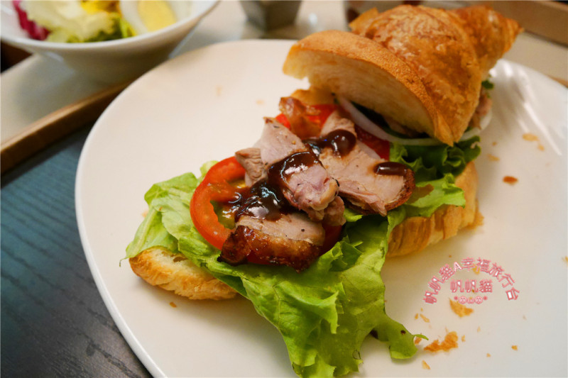  【 台北美食】和逸‧台北民生館HOTEL COZZI  ✪Cozzi Kitchen無法抗拒的法式可頌夾中華烤鴨 中法料理的美味新融合✪