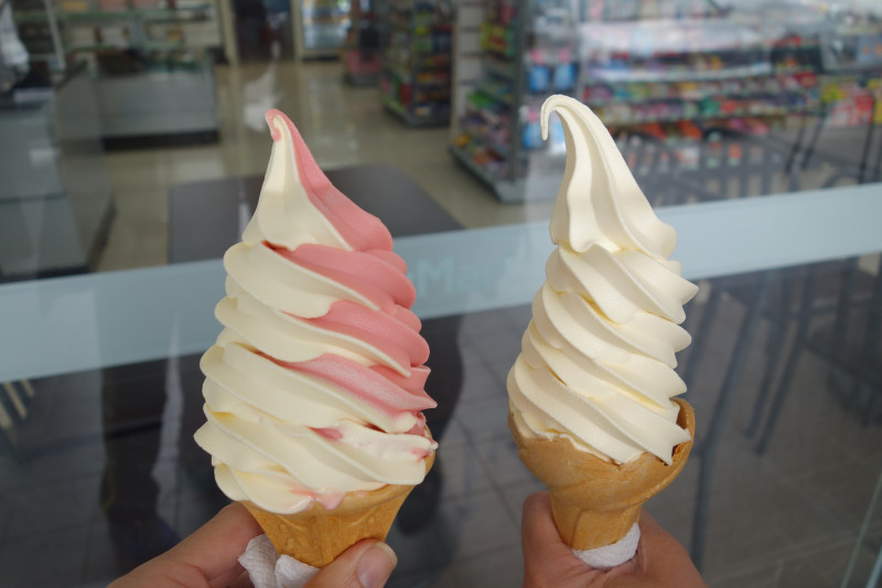 1030301[禮官三小愛台灣]粉紅色的好運繼續來牛奶與草莓霜淇淋Fami X NISSEI全家便利商店FamilyMart培鶯店