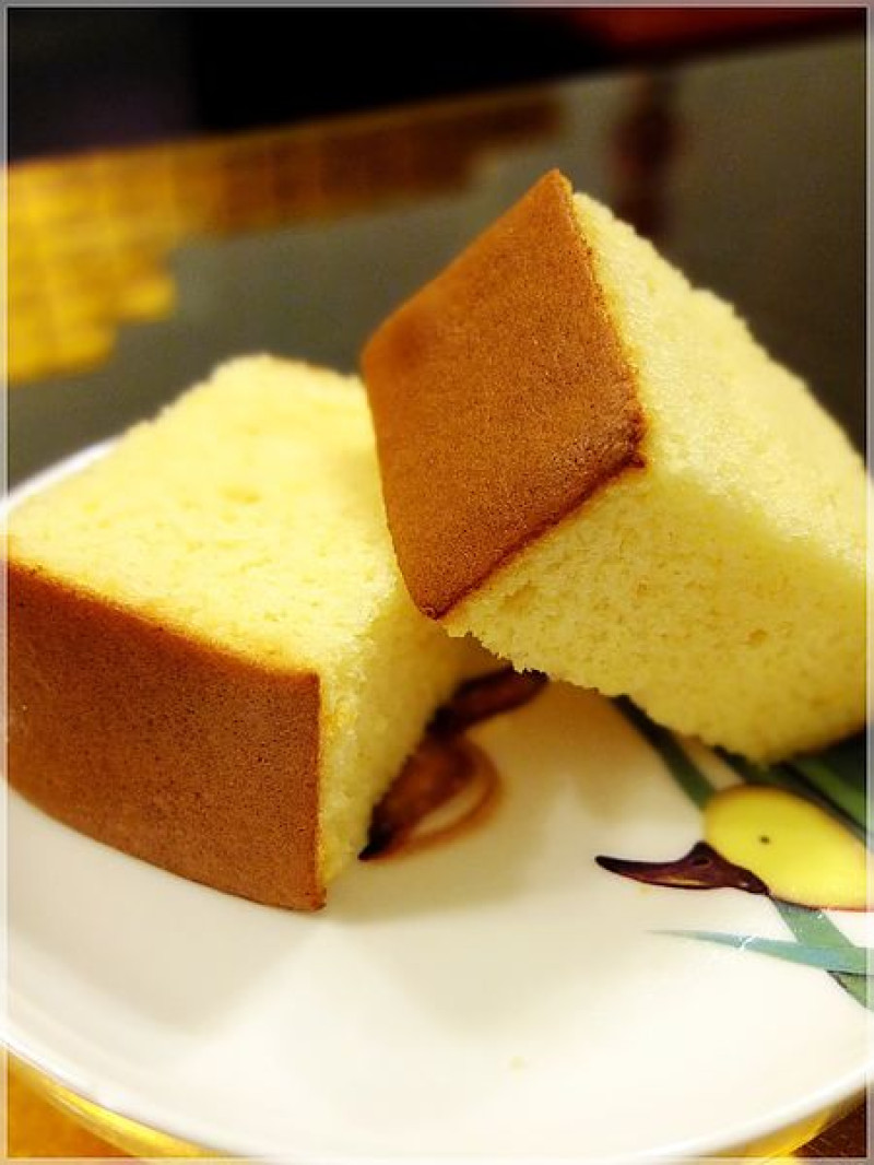 《台中甜點》和慶屋長崎蛋糕之不用排隊也能買到好吃的長崎蛋糕