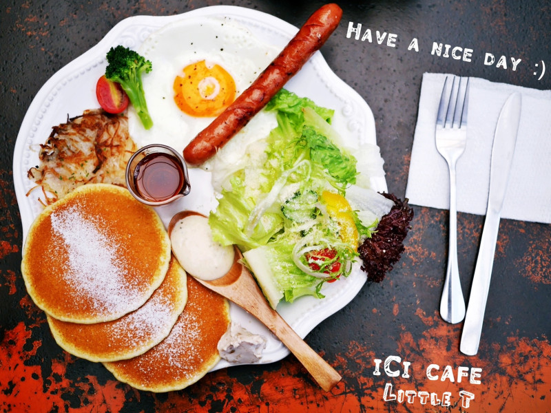 [食記] 台南‧超強工業風早午餐"iCi cafe"殺了超多底片啊!