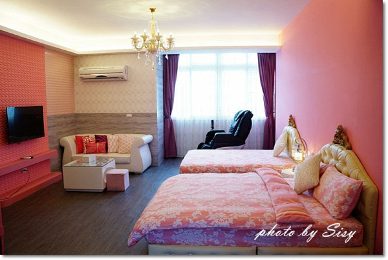 宜蘭羅東夢想館民宿~有高級電動按摩椅，還有讓女生瘋狂的粉紅公主房