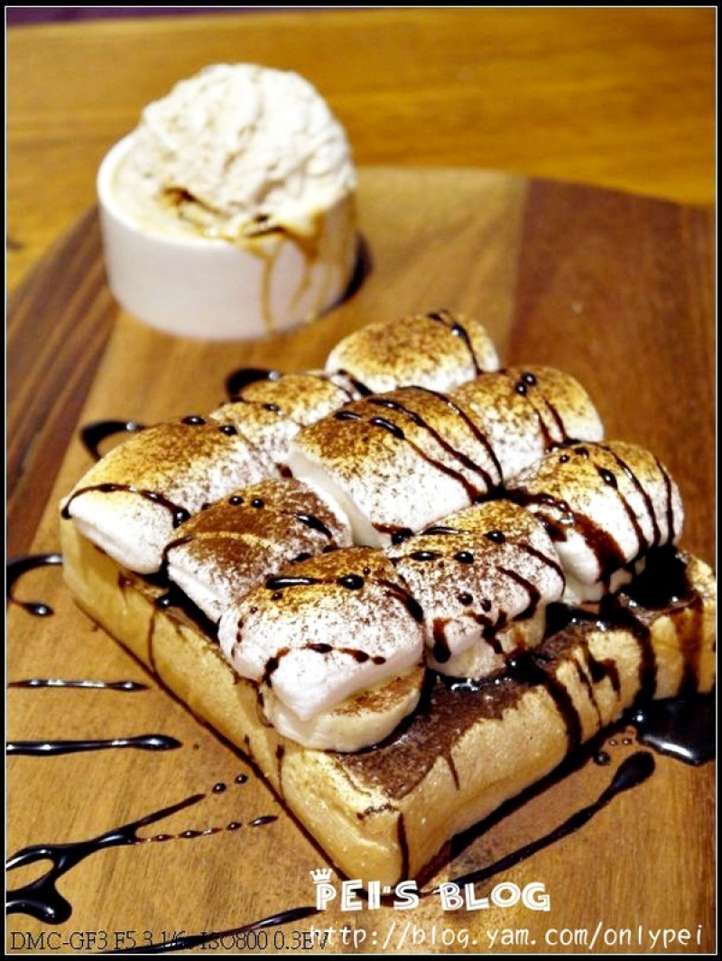 【食】夢羅美式餐廳 Monroe｜夢幻甜點中的逸品，香蕉棉花糖吐司，終於吃到你啦！！❤｜1030626