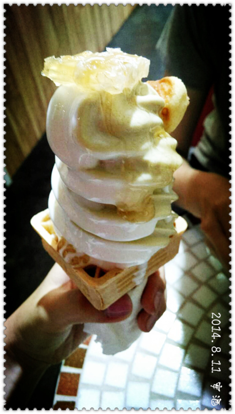 ●〈桃園〉夏日炎炎萊瘋潮一下吧!!---蜂巢霜淇淋新選擇《Bee&Milk》