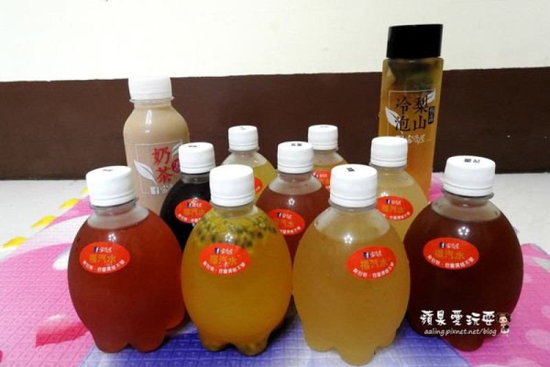 台南中西區‧真材實料,不使用濃縮果汁.不添加色素的胖胖瓶福汽水~「富香屋古早味手工汽水」