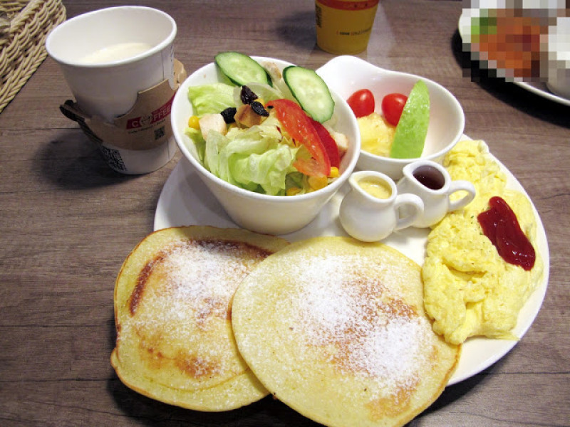 【土城】平價早午餐~COFFEE+咖啡家(土城學士店)
