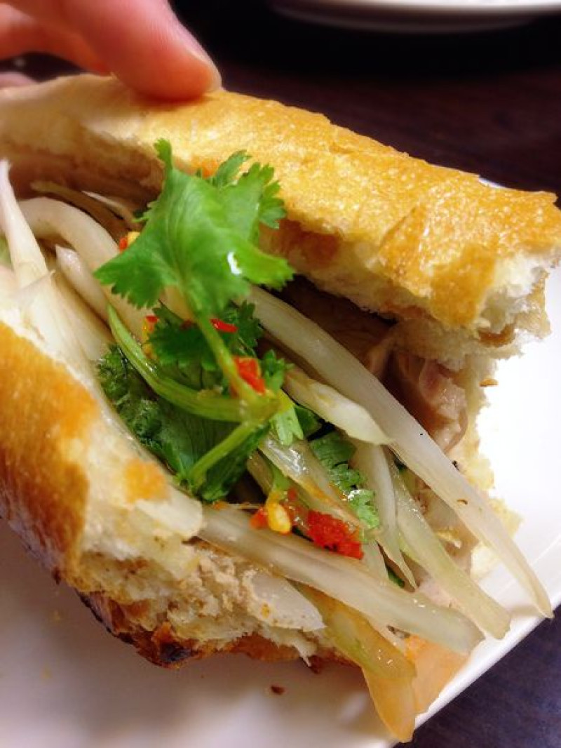 天母士林區 ▉囍越。第一名的越南料理店/越南美食、牛肉河粉、法國麵包、天母美食