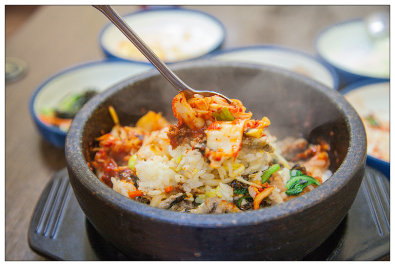 【食記】台北 內湖首爾韓食館_不來吃會對不起自己的超平價好味韓國料理