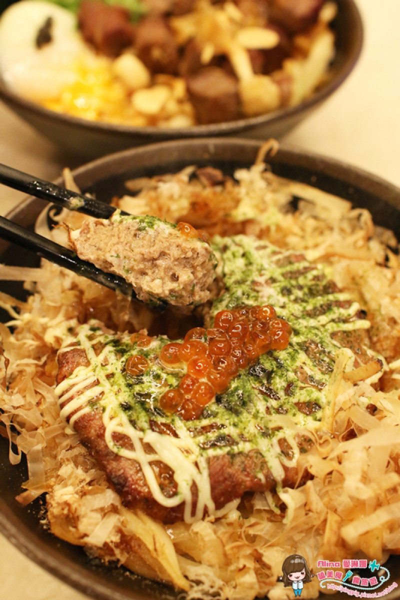 【食記】台北東區 開丼燒肉VS丼飯 開動啦! 大阪漢堡丼就在 微風廣場美食街