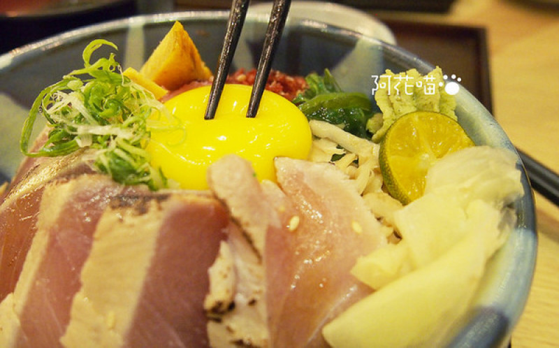 【西門】澎派系丼飯定食『和歌壽司』，超特色生魚片丼飯、比目魚鰭邊肉、骰子牛排丼