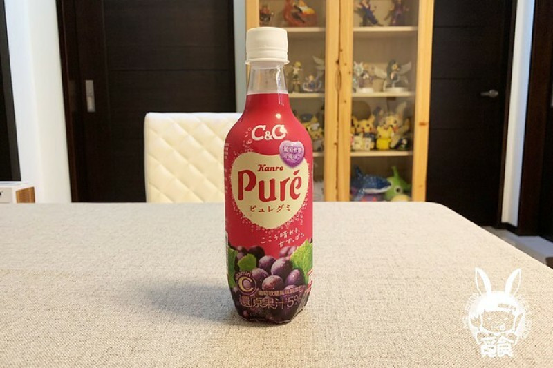 【飲品】黑松汽水C&C 聯名合作 Pure葡萄軟糖風味氣泡飲 是不是忘記放軟糖ㄌ？