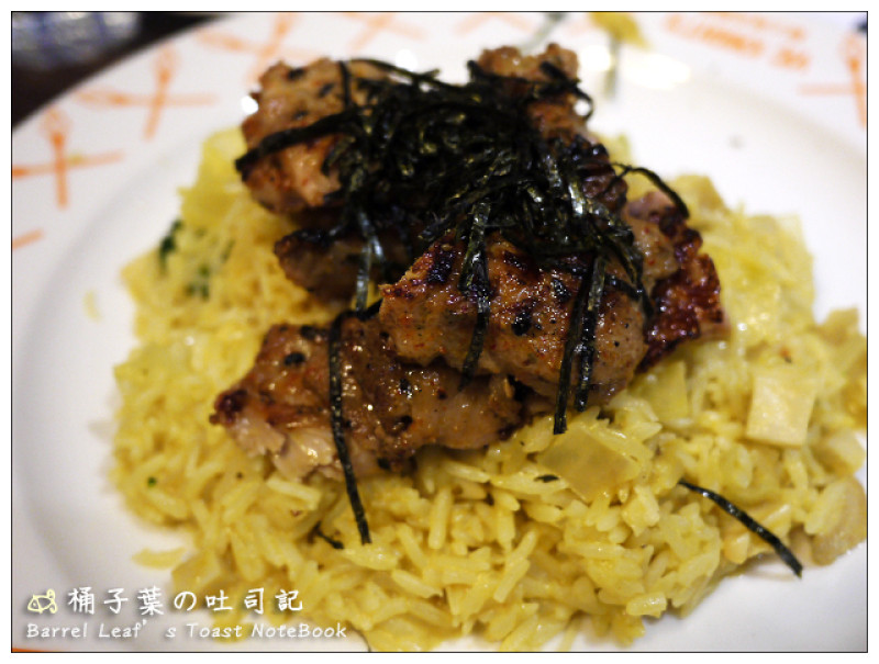 【美式料理】台北市大安區│騎士維克餐廳 VIC KNIGHTS (捷運忠孝敦化站) (二訪) -- 辛香對味雞腿卡菲飯