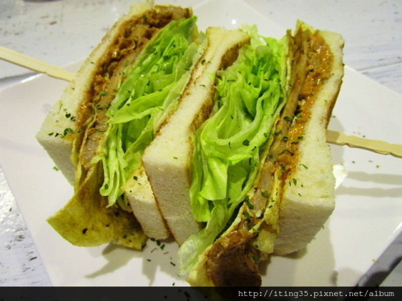 【板橋】手作碳烤三明治的新鮮味~就是要吃早餐