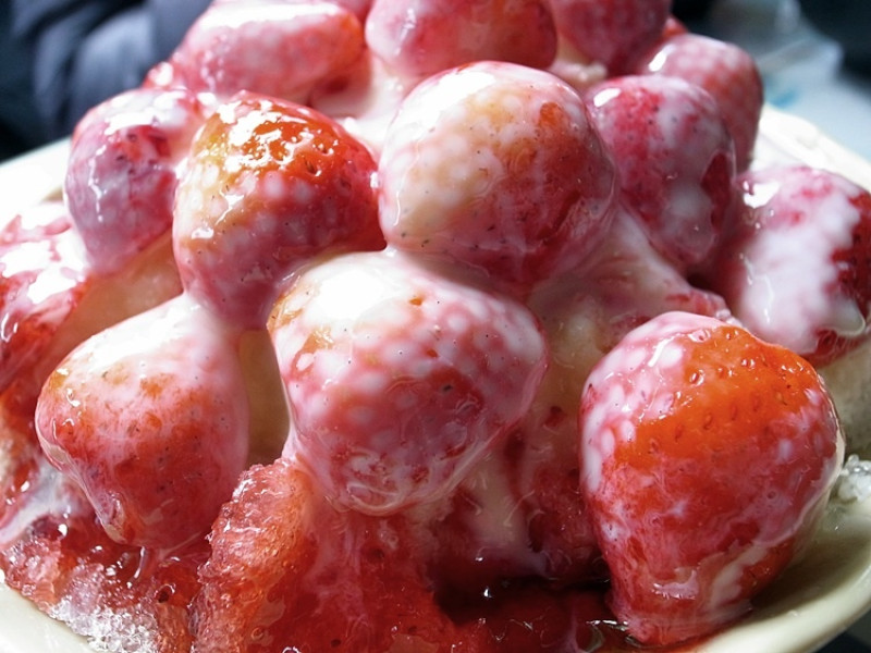 台南美食-隱藏限量版-草莓冰-冰鄉水果店