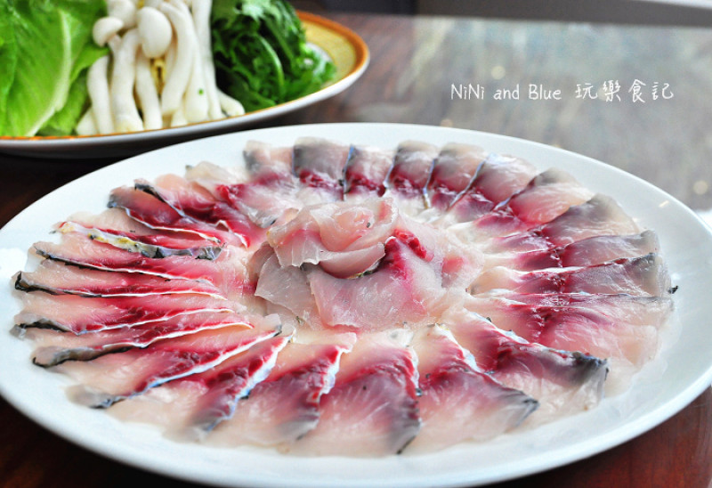 【南投】金井山泉農莊活魚料理。日月潭附近好山泉水放養的鱘龍魚、鱸魚、草魚、鯛魚