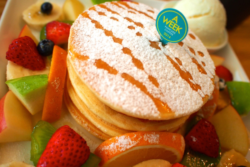 [台南] A WEEK pancake coffee。色彩繽紛的水果鬆餅喚起心底的少女心~女孩兒們必訪啊!!!