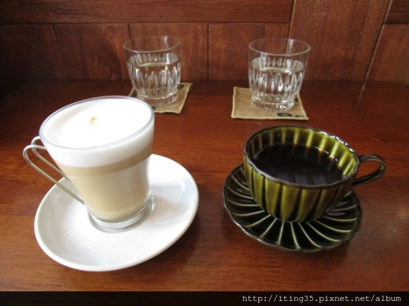【科技大樓站】充滿咖啡香的自家烘焙咖啡~RUFOUS COFFEE