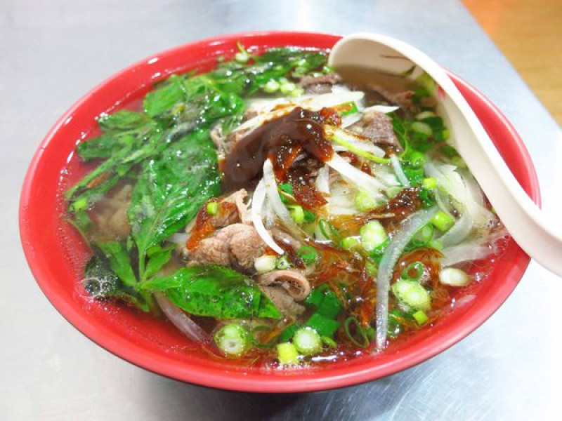 【新莊越南料理】越南小吃-湯鮮、美味的牛肉河粉