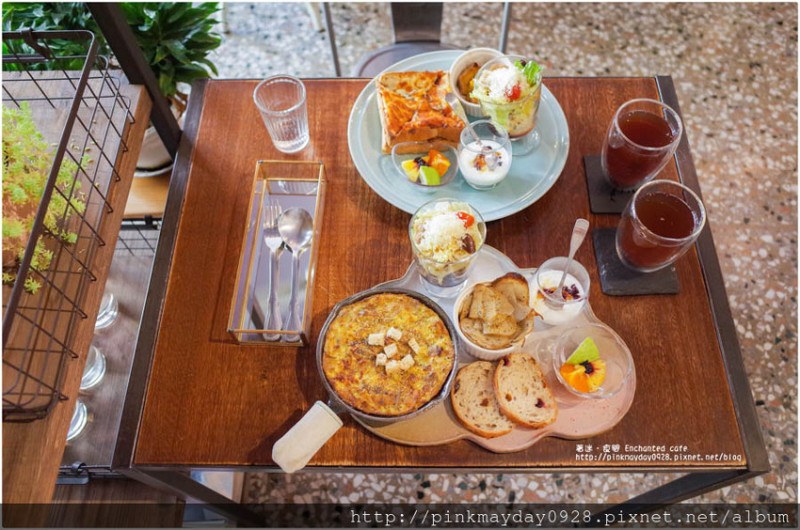 ✿雲林✿ 清新自然小文青風格 老屋質感歐式蔬食早午餐 香料馬鈴薯片讓人很著迷 ➜ 著迷．食間 Enchanted café