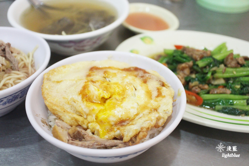 嘉義美食：淺藍 × 阿波鴨肉麵～美味豐盛又便宜的台式早午餐