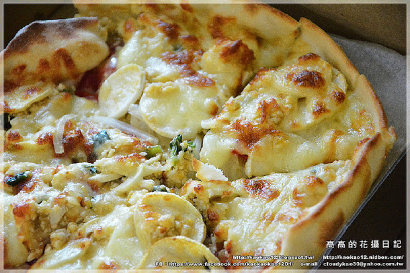 【高雄】苓雅區。熟成－台灣漬物披薩外帶專門店 鹹蛋筊白筍披薩＆木瓜牛奶披薩        
      
