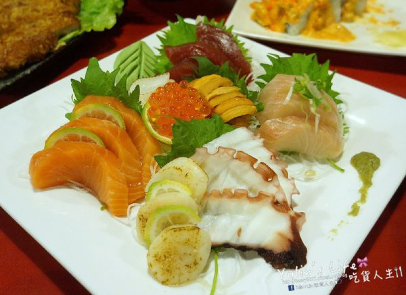 八八食堂 ♥ 平價食材高品質 ♥ 板橋日本料理推薦 ♥ 鮮甜的馬糞海膽要碰碰運氣