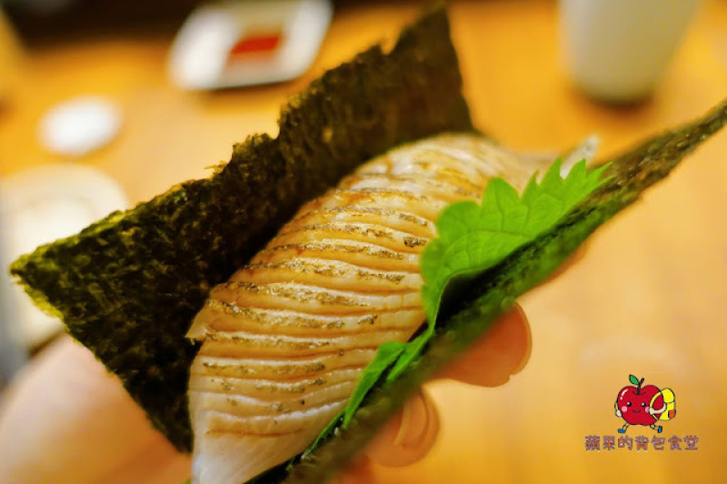 [日式料理] 新竹 - 大七割烹壽司 日本料理 樸實無華的日式無菜單料理  生蠔 海膽 龍蝦 黑鮪魚高級食材上桌 值得細膩品嘗來自大海的鮮味
