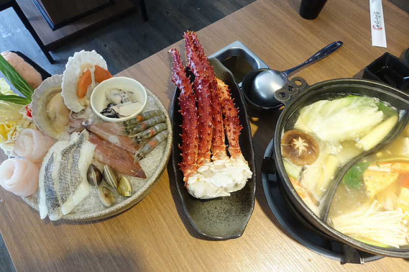 【食記】台北松山火鍋/民生社區。小當家海鮮鍋物~頂級龍蝦/黃金蟹/帝王蟹腳
