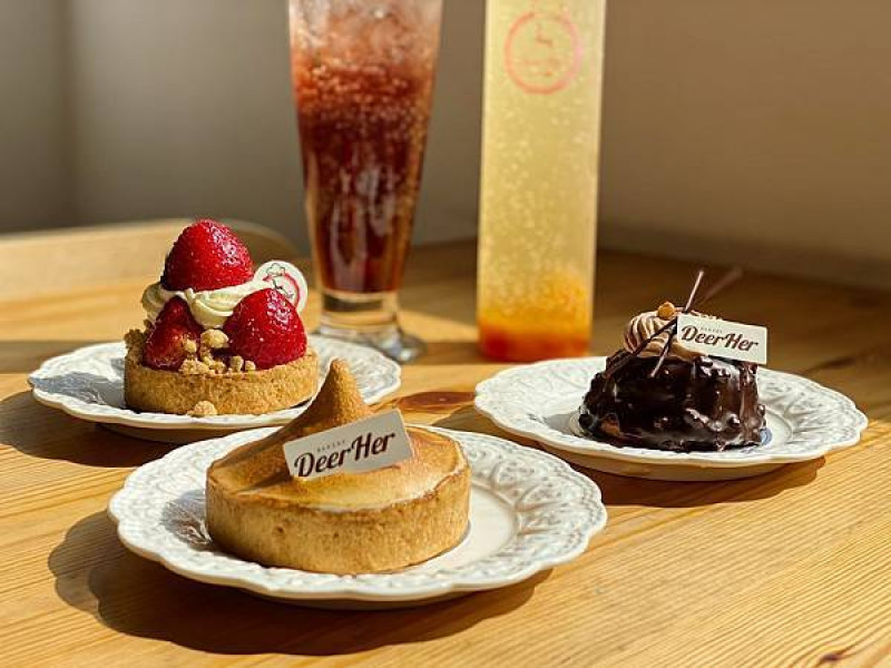 『彰化和美|DeerHer甜點廚坊』隱藏在和美小鎮的森林系甜點店 還有喜餅禮盒唷