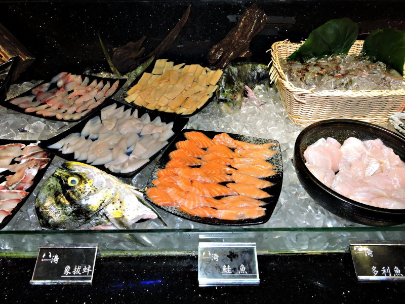 台北美食/八海精緻鍋物(西門新宿-海洋館) 食材海鮮吃到飽