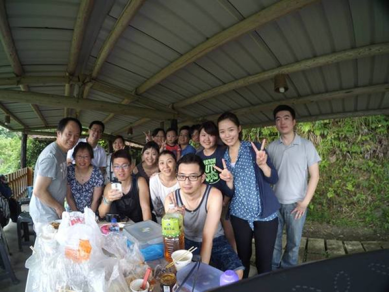 【台北旅遊】2015年5月，新北烏來泰雅巴萊部落村烤肉玩水趣