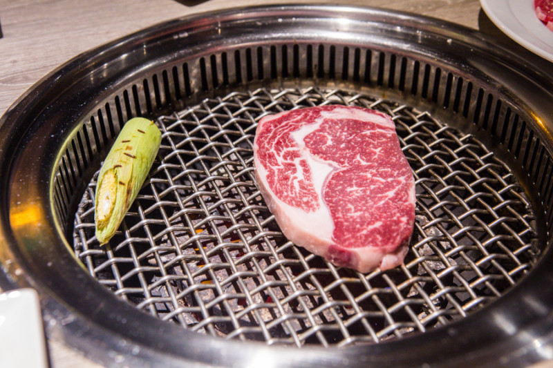 |食|台中北區 現切太空菇的日式燒肉 山鯨燒肉