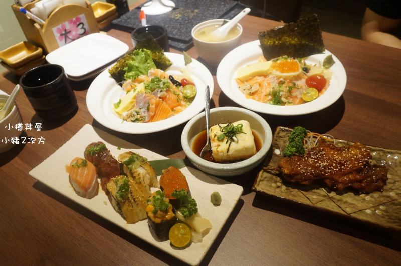 『小樽丼屋 』日式丼飯專賣 不到兩百元就能吃到生魚片丼飯啦！