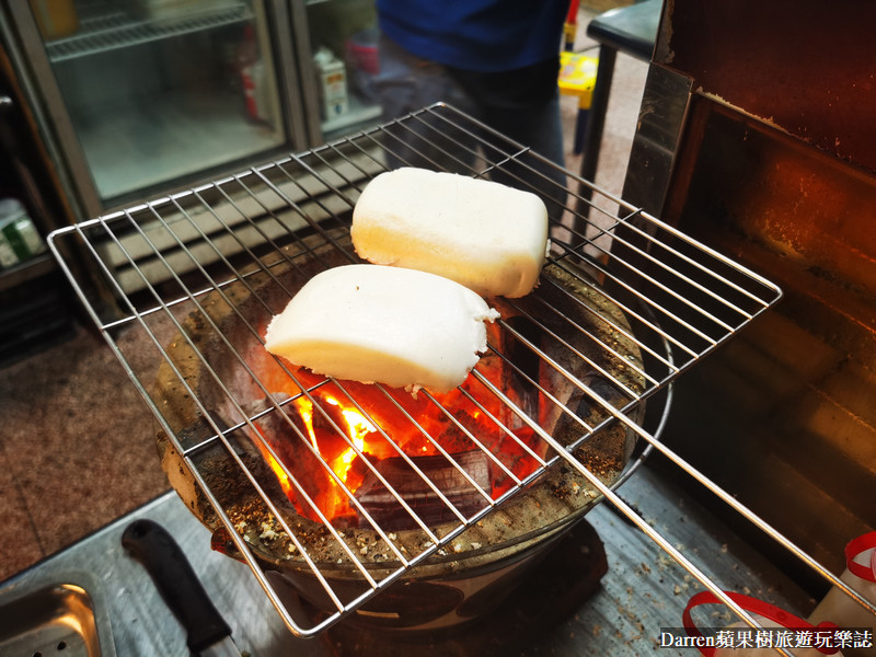 台南中西區美食|碳饅堡/台南深夜食堂冰火烤饅頭豆漿早點