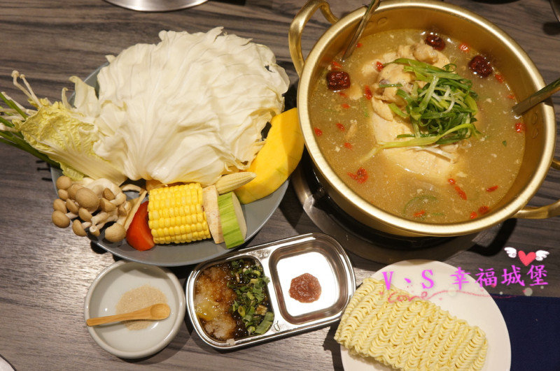 【東區美食。韓式涮涮鍋】國父紀念館 新沙洞韓國涮涮鍋 - 韓國味道的台式涮涮鍋，提供你不一樣的韓式料理選擇