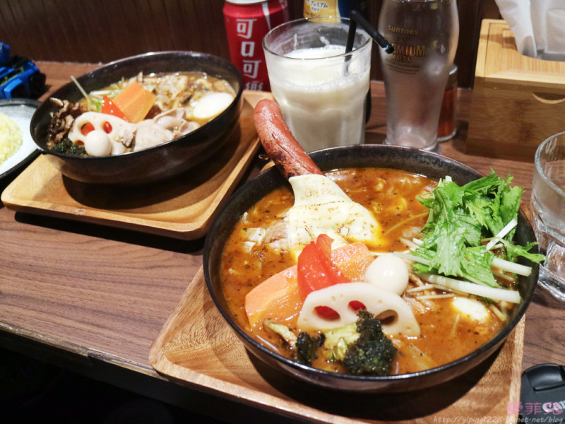 北海道湯咖哩南波萬スープカレーGARAKU湯咖哩信義店→這樣點最好吃！