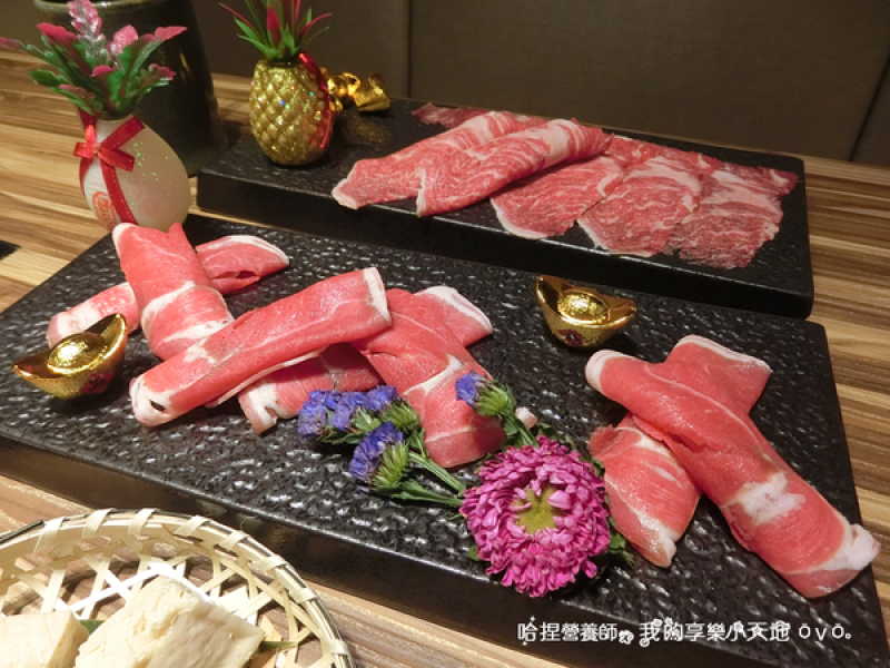 【新莊美食】《婧 Shabu》精緻美學食尚鍋物 ／日本料理。周到的桌邊服務，吃完的湯底還可以煮粥！