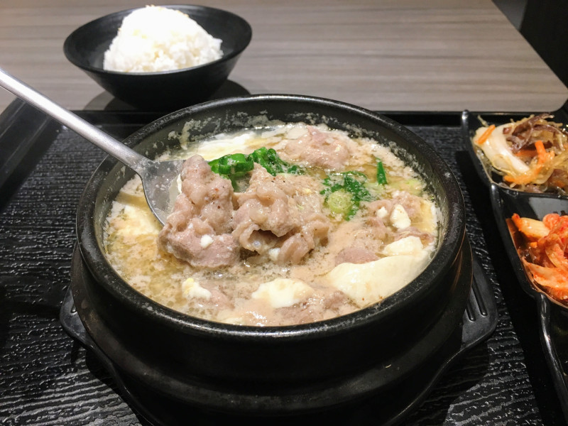 [台北信義] 都布韓式嫩豆腐煲專門店：平價韓食，平凡簡單