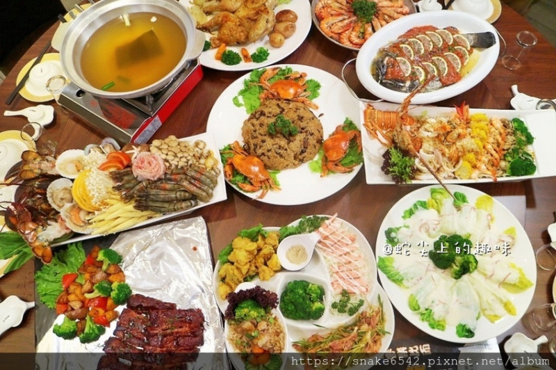 母親節陪媽媽吃頓大餐吧!!台南2019母親節套餐~私人包廂還可以唱卡拉ＯＫ耶!!!!