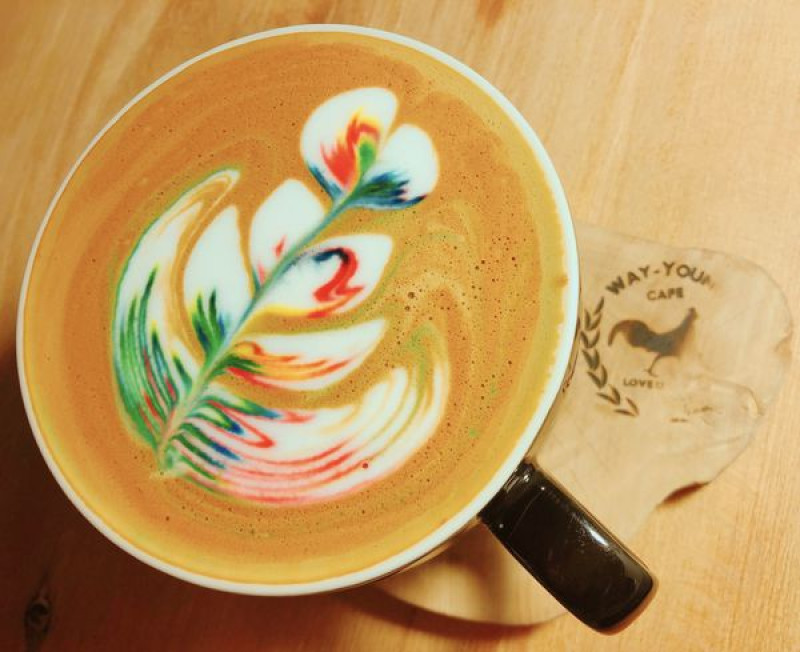 桃園✿未秧咖啡 WAY YOUNG✿好美好美的彩虹拉花~ 搭配超厲害咖啡 視覺味覺都好滿足呀!